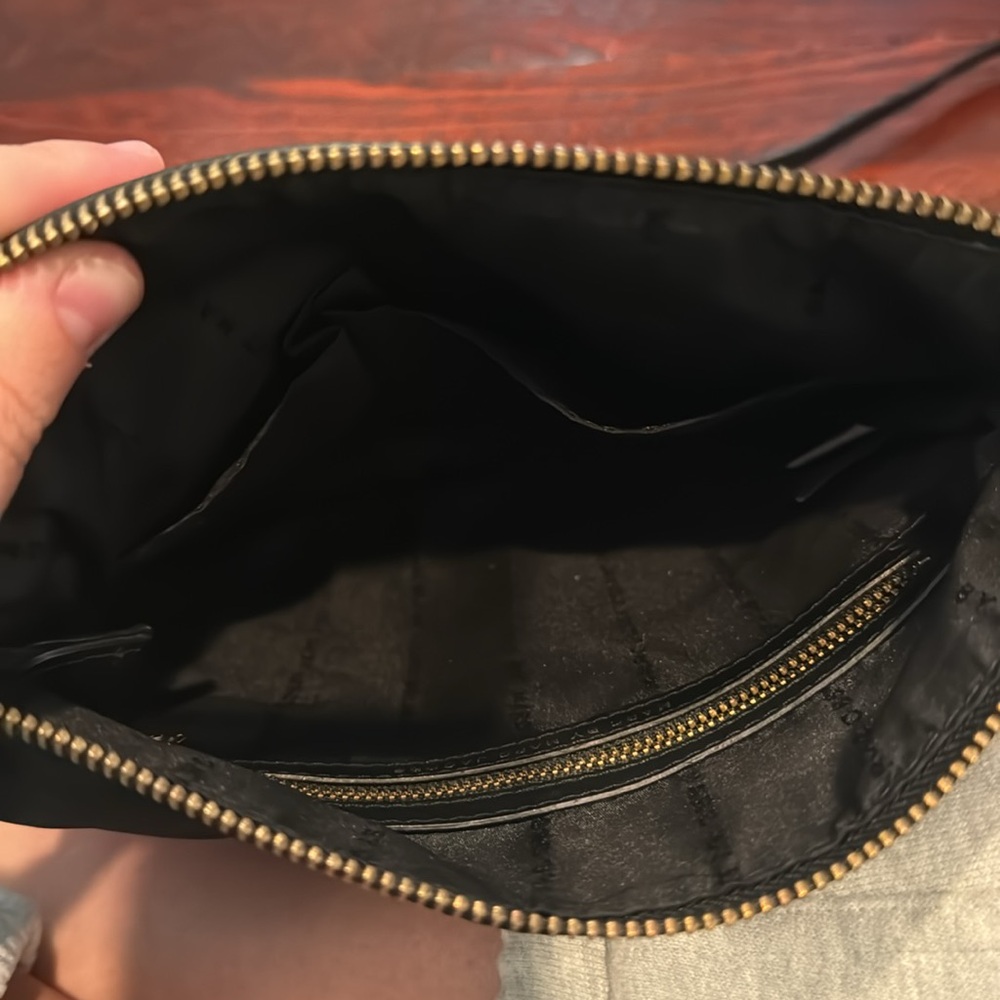 Marc Jacobs black crossbody - Picture 4 of 4